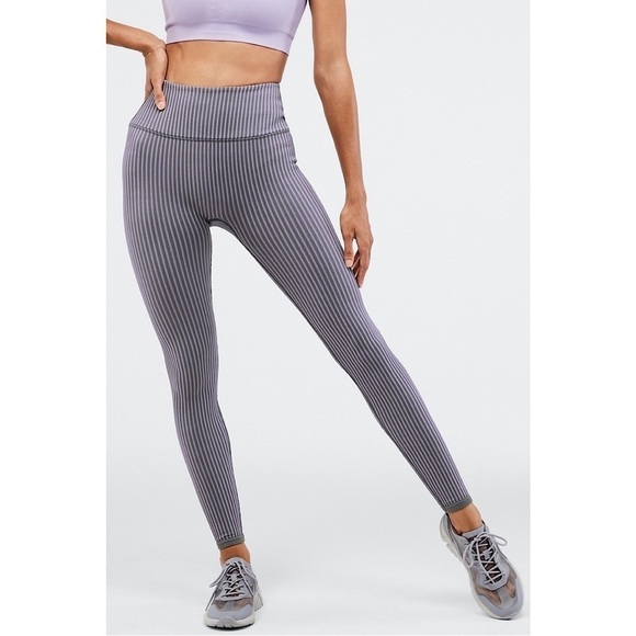 Fabletics High-Waisted Seamless Rib Leggings Iron Gray Hazy Iris Size Small - Picture 6 of 9